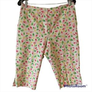 Golf Crop pant Women’s 10 white floral flat front Loud Print Fun Golfing